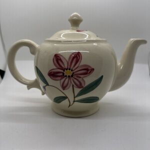 Vintage Shawnee Pottery With FLOWERS Four Cup TEAPOT Floral Design Made in USA